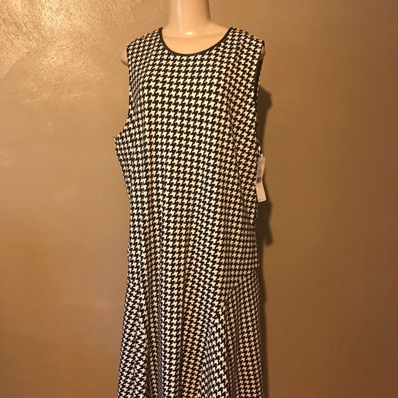 Lauren Ralph Lauren 2X plaid dress, flare stretchy - Picture 2 of 9